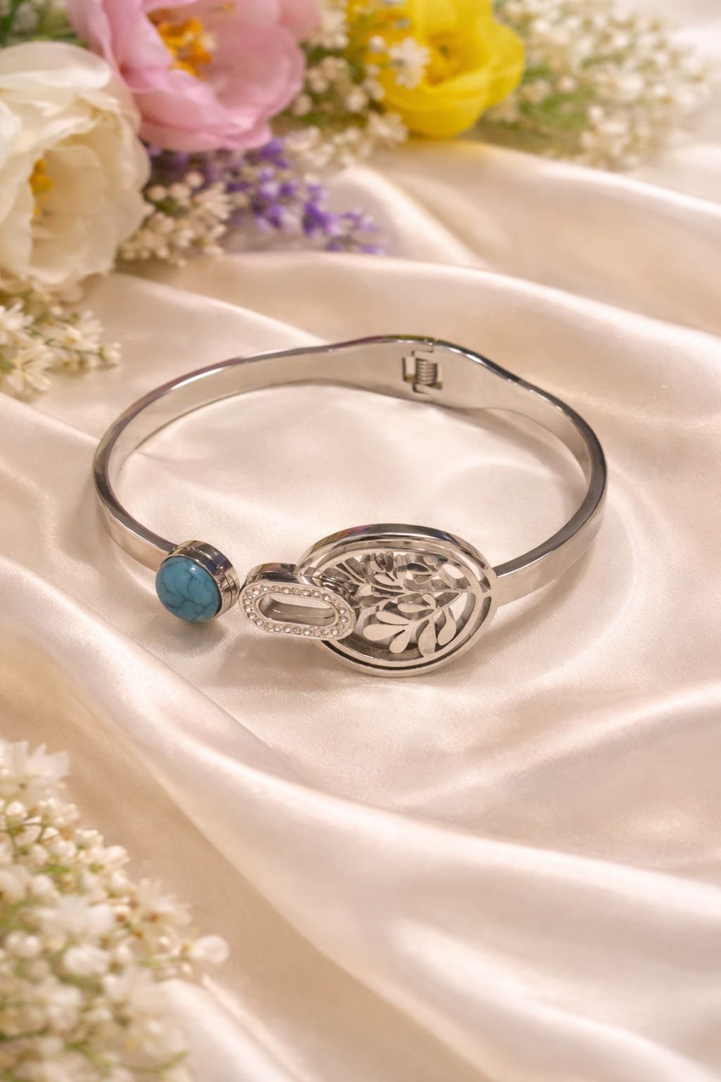 Silver Open Bangle with Turquoise Stone – Stylish Women’s Bracelet Designed Isabel Jewels