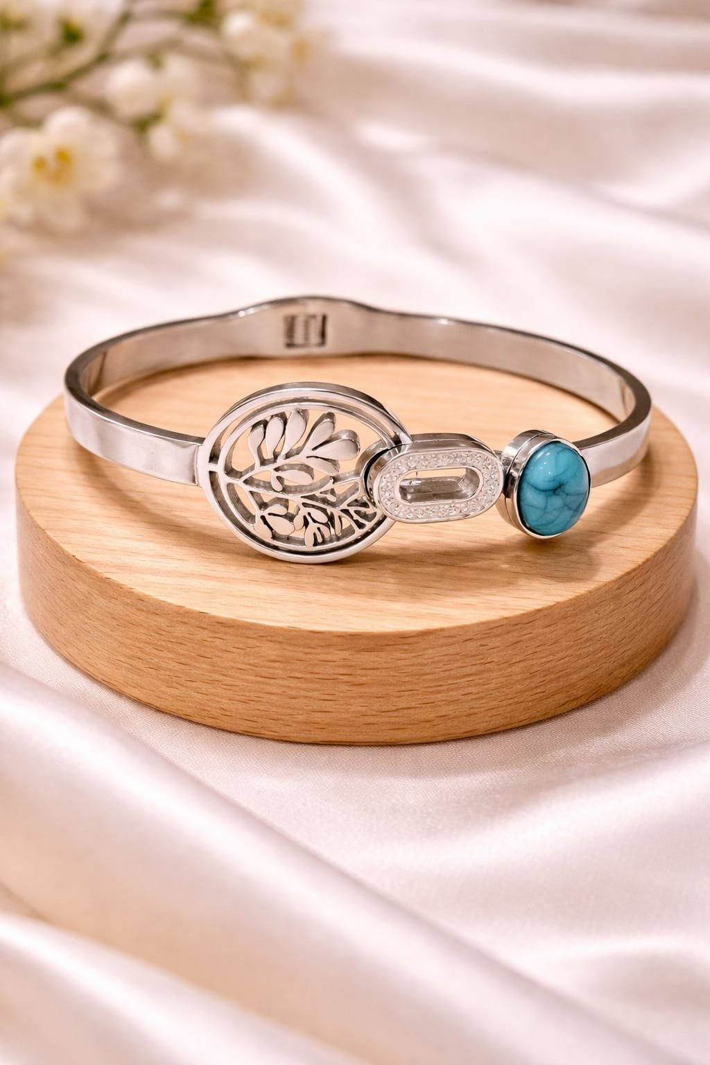 Silver Open Bangle with Turquoise Stone – Stylish Women’s Bracelet Designed Isabel Jewels