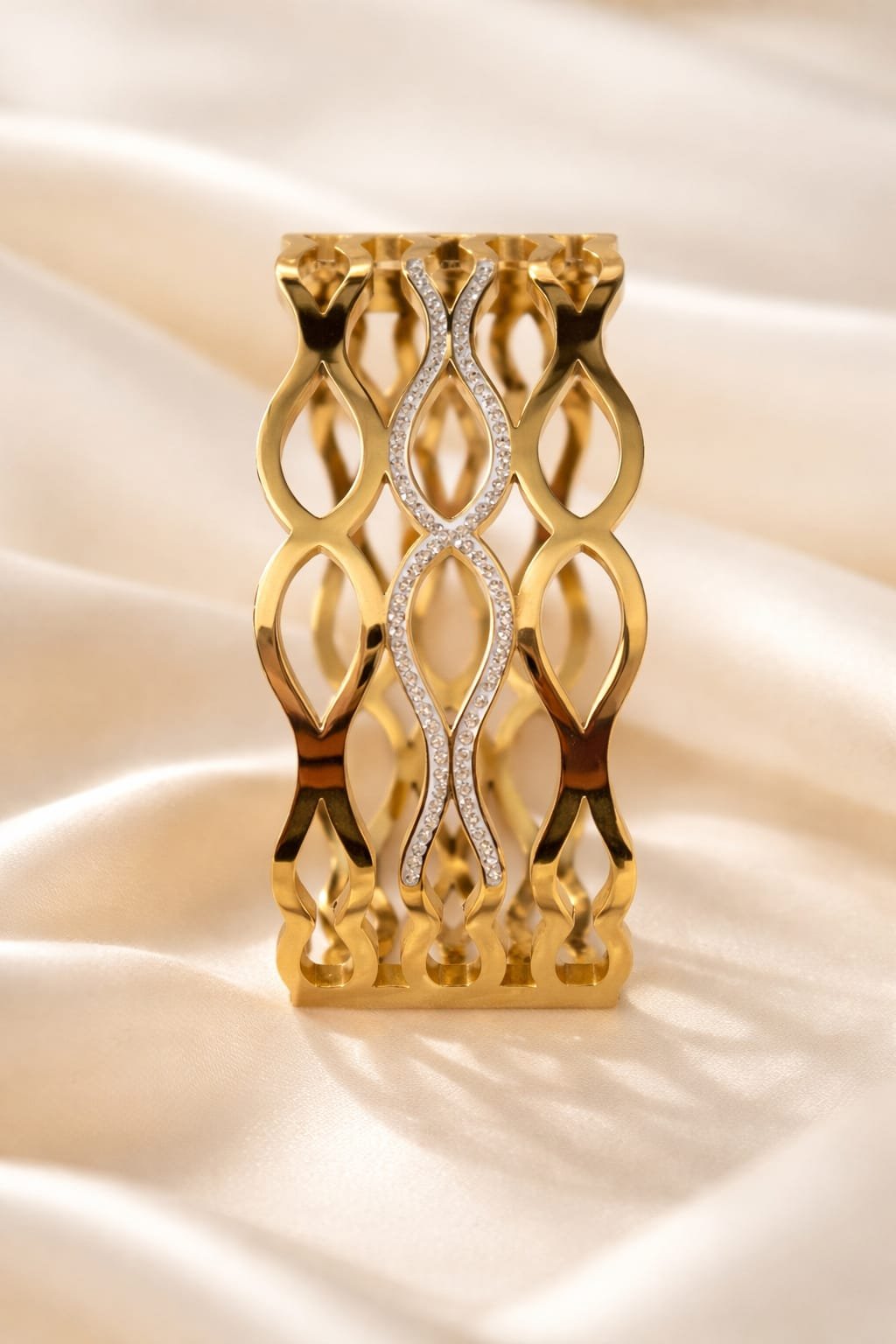 Stylish Gold-Plated Stainless Steel Bangle – Modern Designer Cuff - Image 2